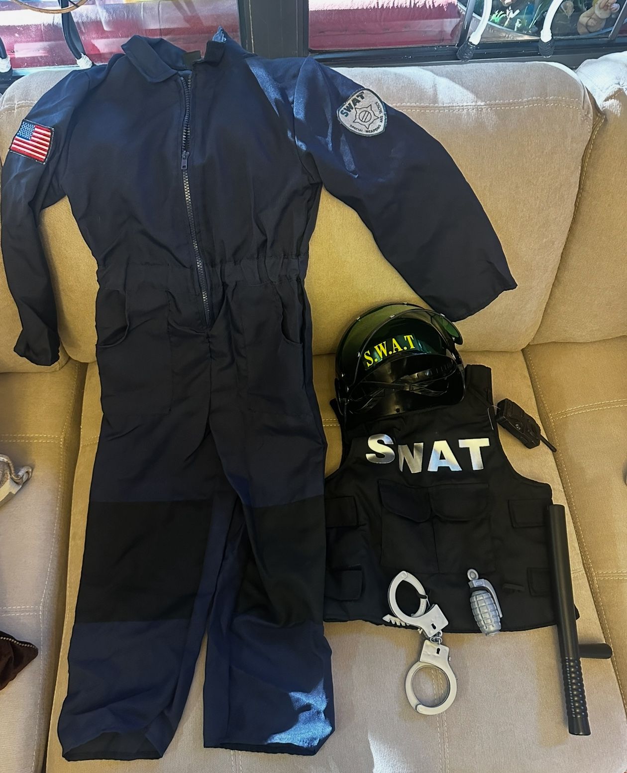 Very nice SWAT costume /7-8 year old boy