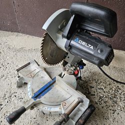 DELTA MODEL 36-225 
10" DUAL BEVEL MITER SAW
P/U Hillsdale, NJ