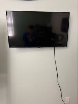 ROKU TV