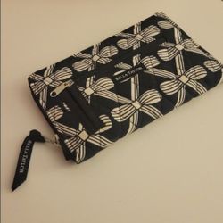 Bella Taylor Wrist Stap Wallet