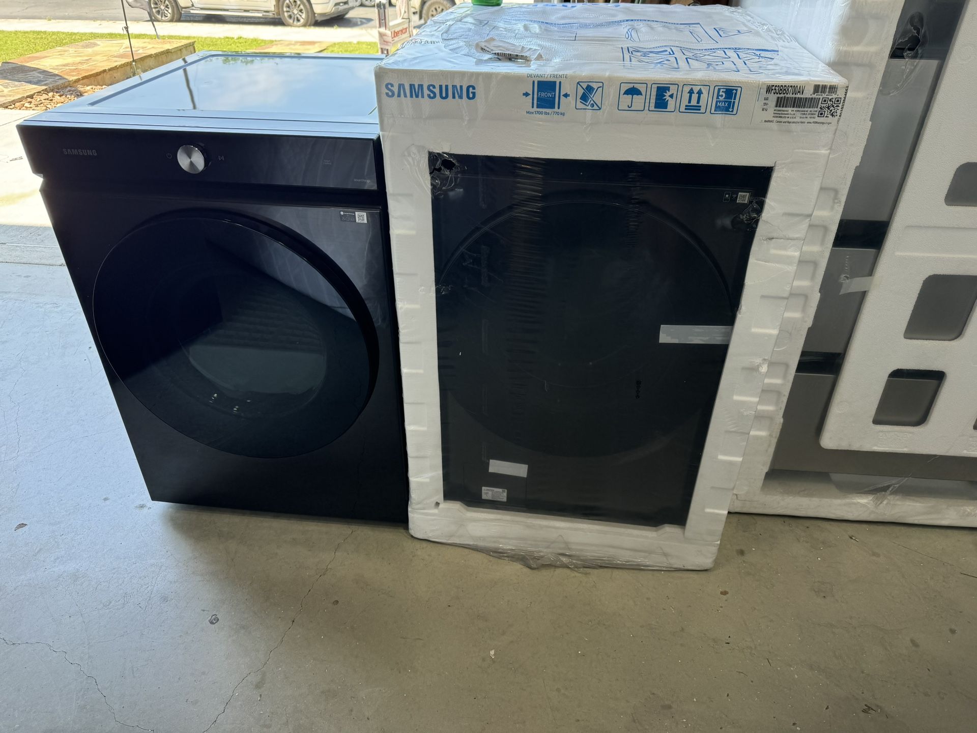 Samsung Front Load Washer And Dryer Bespoke Set 
