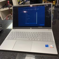 HP PAVILION- Touch Screen Laptop 104174-1  JAR