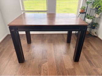 Rooms To Go Counter Height Gathering Table with Extension Leaf