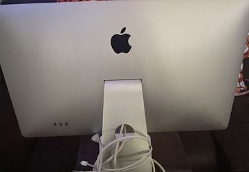 27" Apple Cinema display