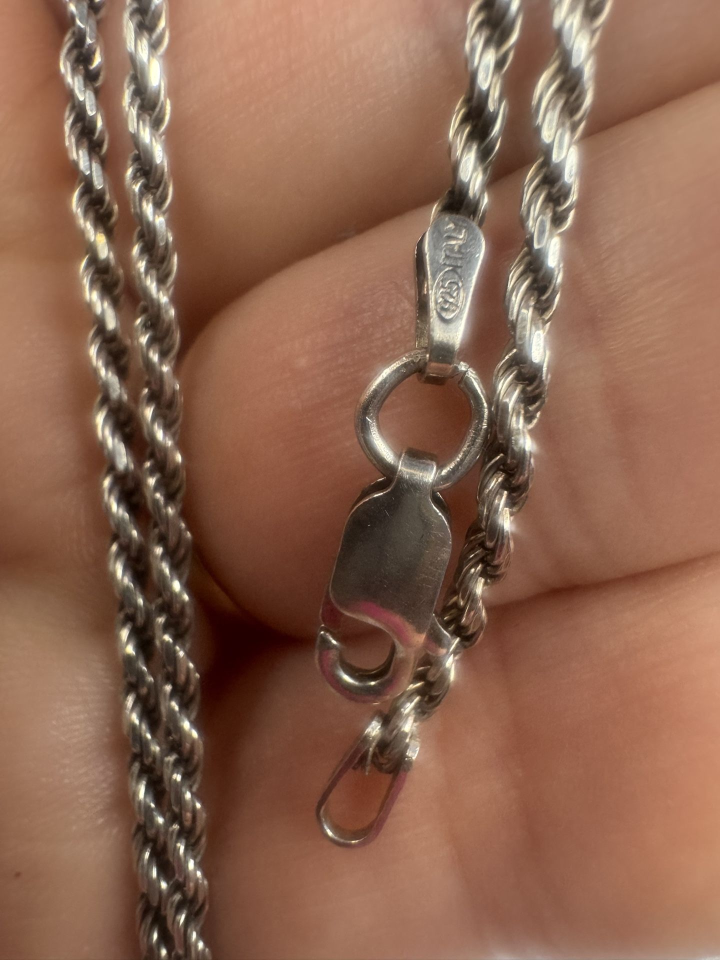 925 silver chain , 18 inch size