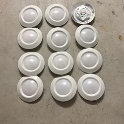 Recessed Ceiling Lights (x12)