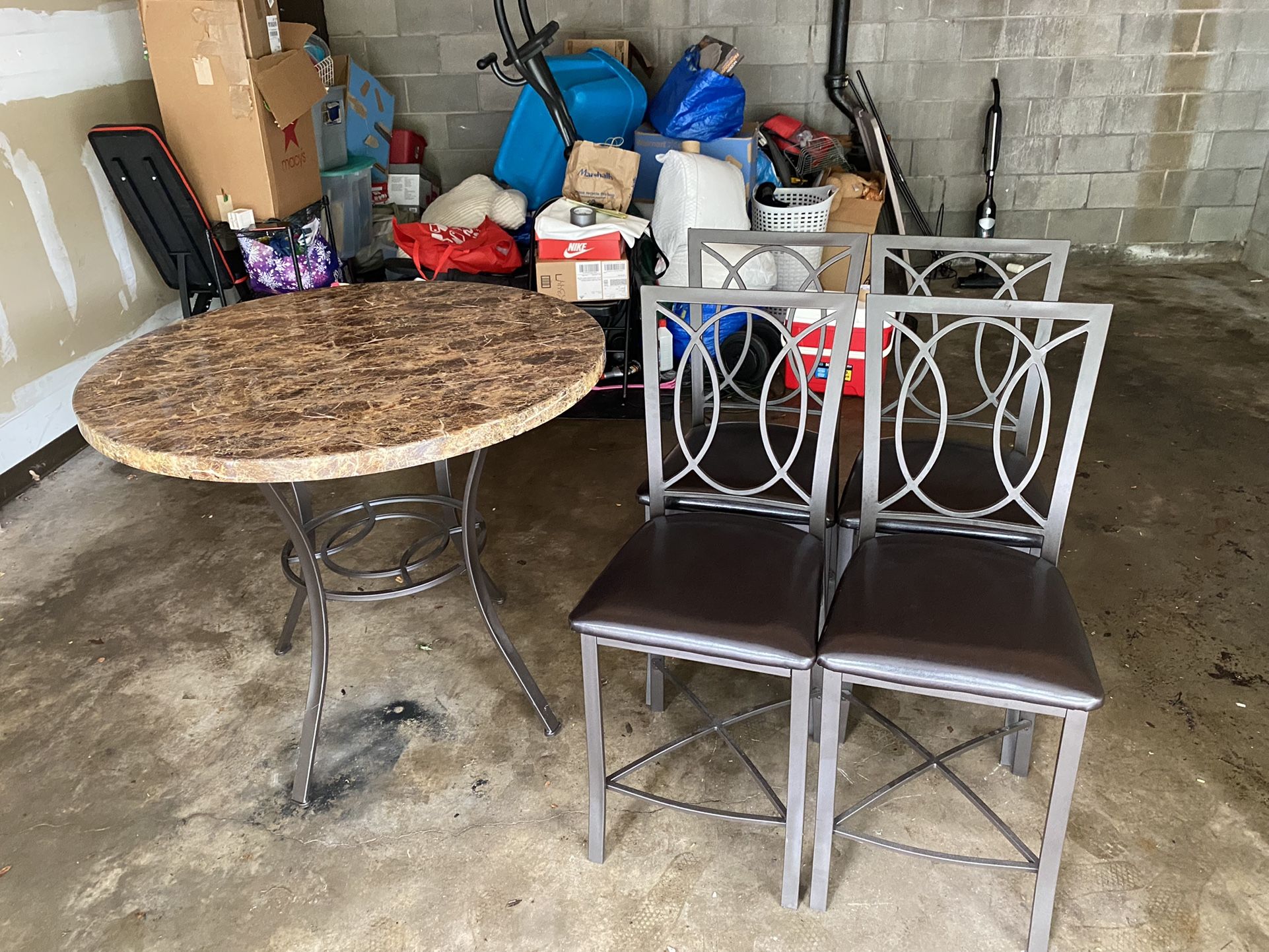 Round Flat Top Table.