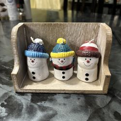 Vintage S' More Love Snowman Candles Set of 3 with shelf