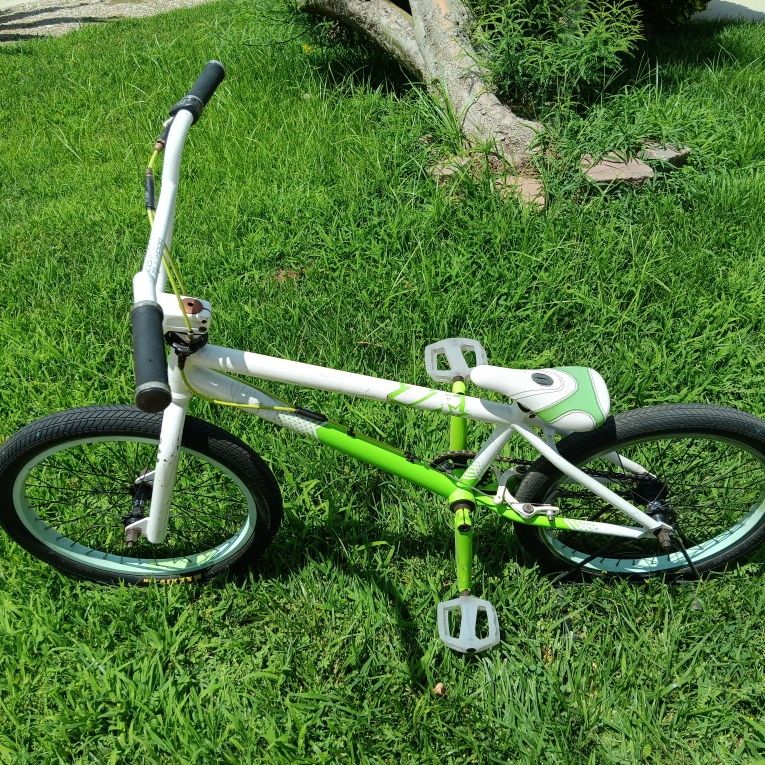 Mirraco signature cheap bmx