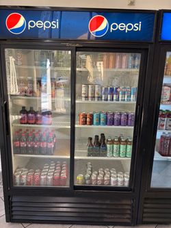 Commercial TRUE 2 Door Sliding Glass Refrigerator