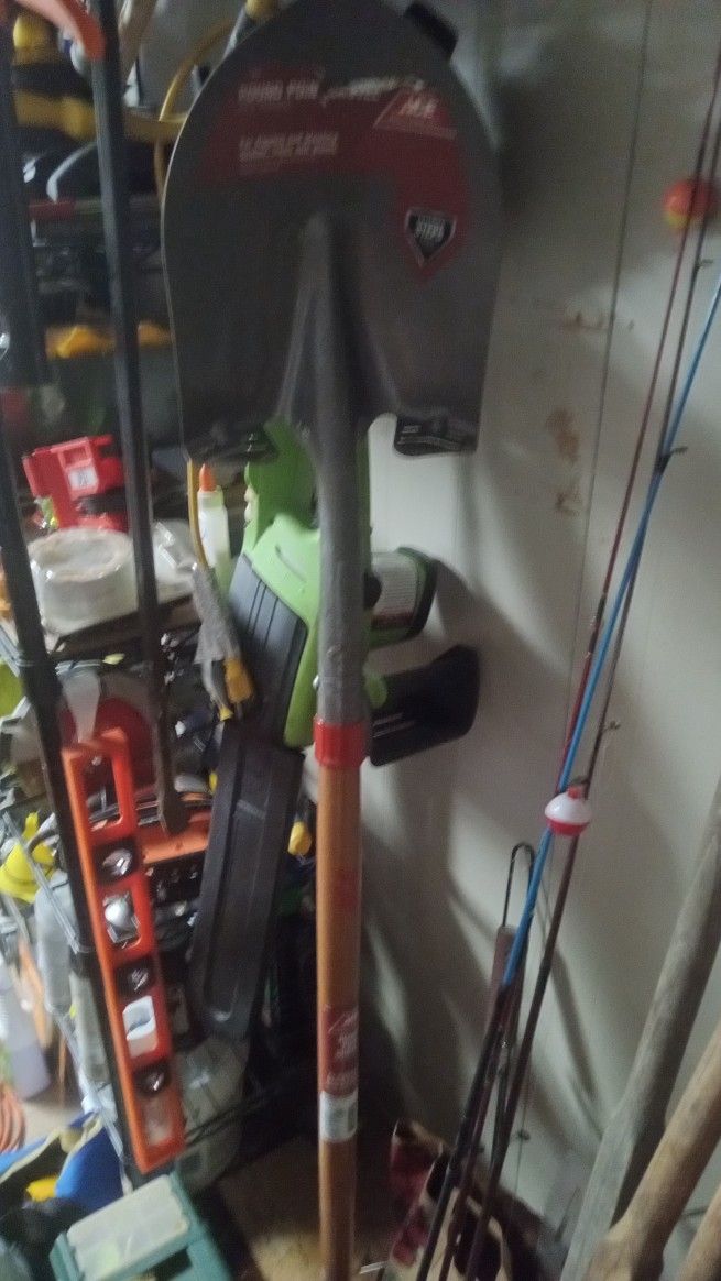 Brand New Full Length Spade Shovel And 2 Post Hole Diggers
