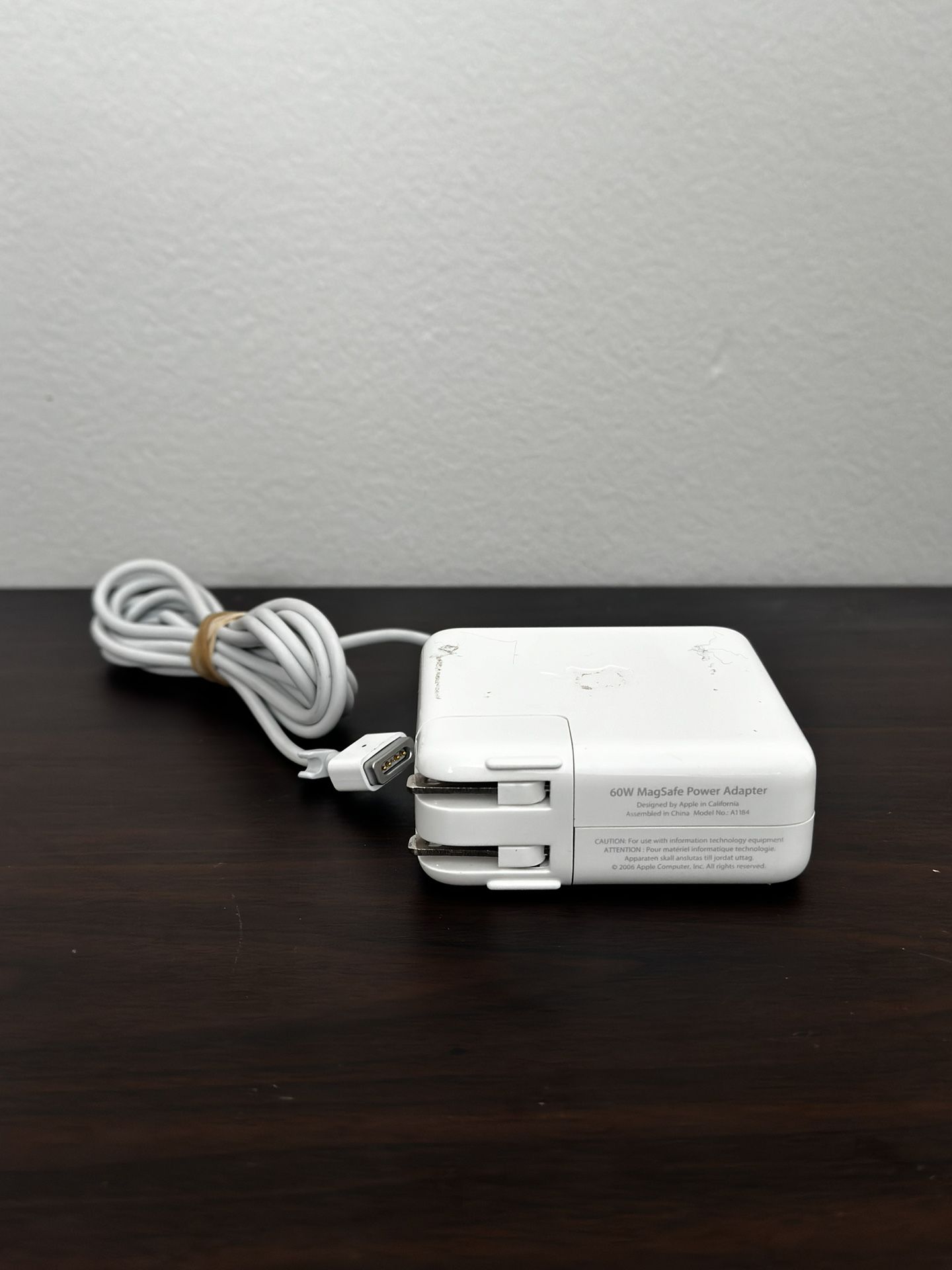 Apple MagSafe 1 60w Power Adapter 
