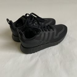 Adidas Kids Shoe - Size 4.5