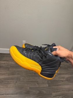University Gold 12s SZ9.5