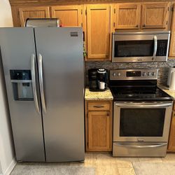 Refrigerator, Stove, Microwave, and Dishwasher For Sale