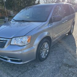 2014 Chrysler Town & Country