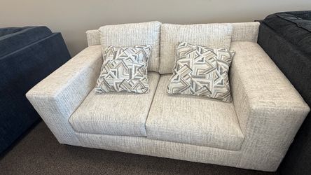 Light Gray Fabric Loveseat with Accent Pillows