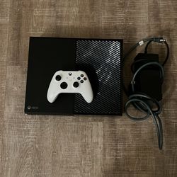 Xbox One + Controller