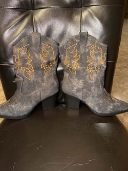 Boots 9