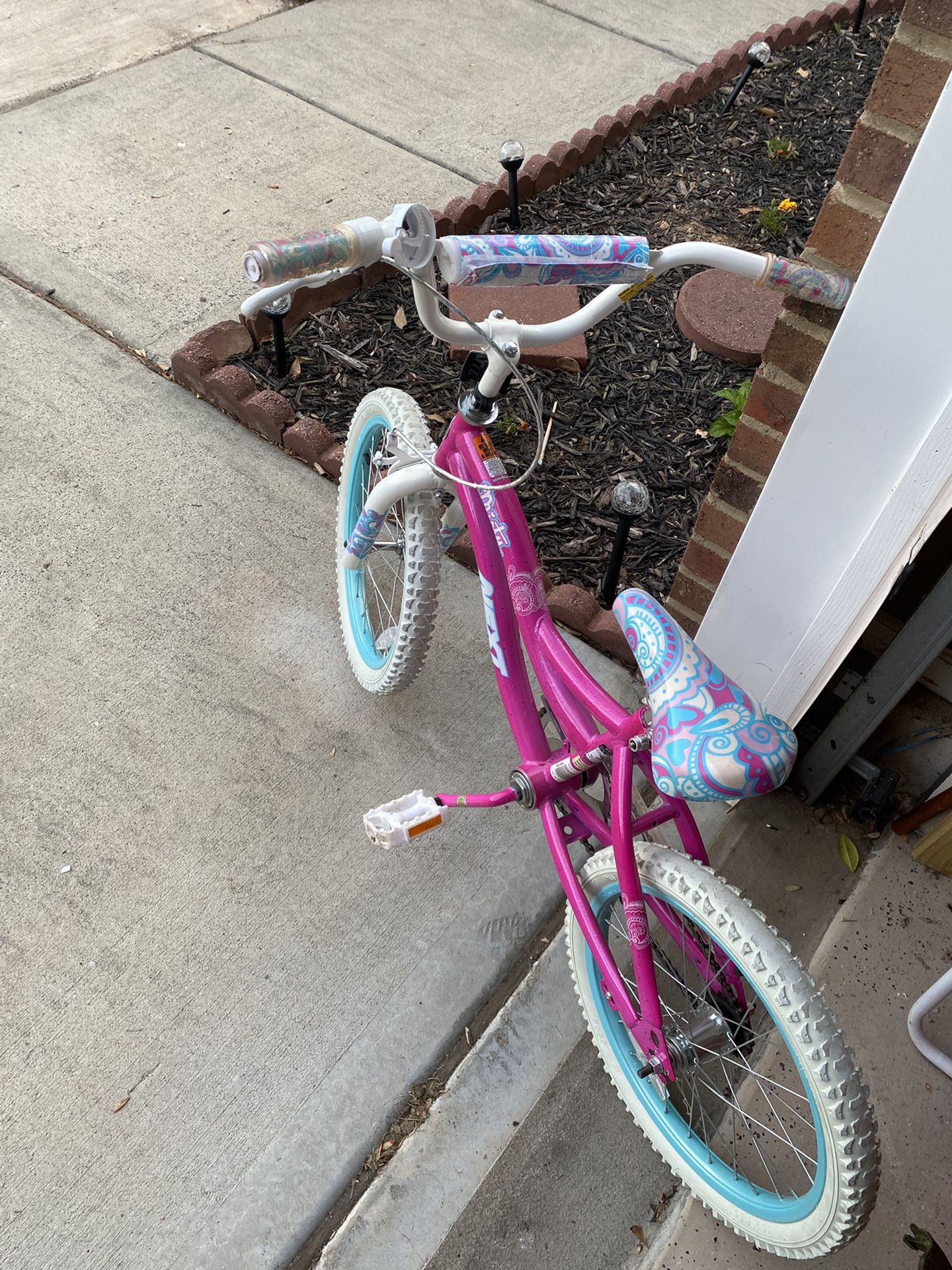 Misty 2024 girls bike