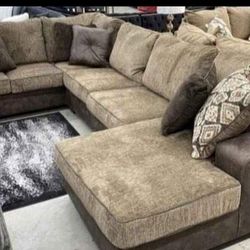 U SHAPED SECTIONAL COUCH SAME DAY DELIVERY By ASHLEY 