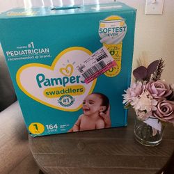 NEW XL BOX OF PAMPERS SWADDLERS SIZE 1 
