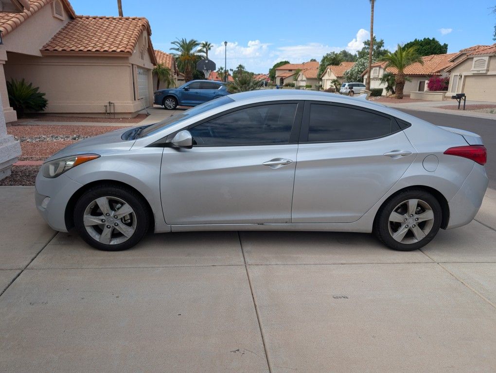 2012 Hyundai Elantra