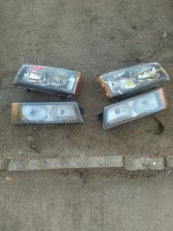 Luses para Chevy truck 2004 las cuatro por 40 dolares