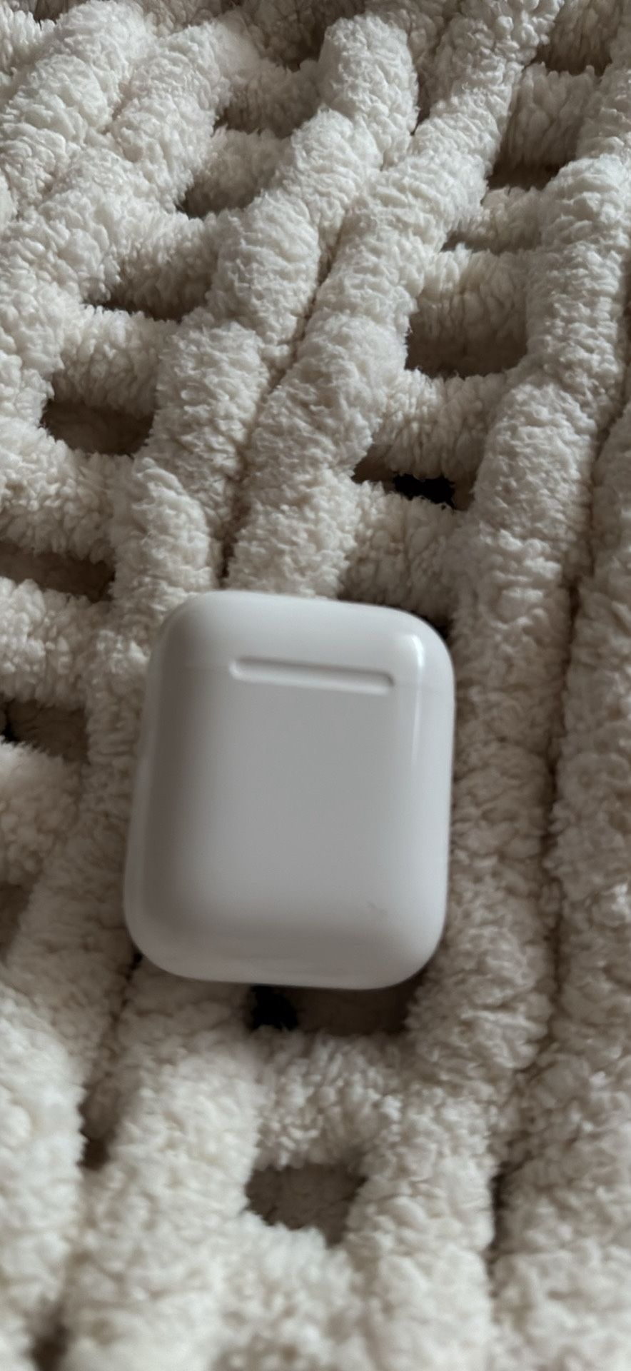 AirPods Gen 2