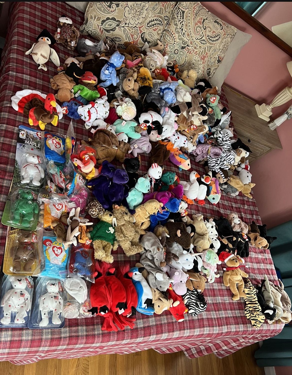 230 Beanie Babies Baby Babies