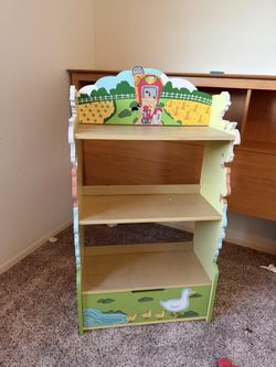 Kids Book Case