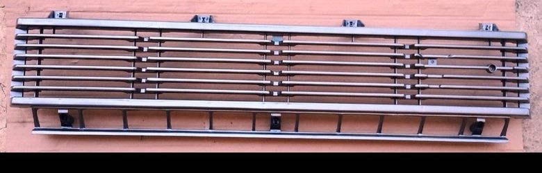 Front Grill for Toyota HILUX 1979-----------1984
