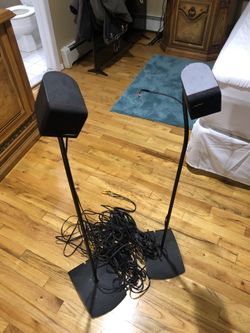 Mini Bose Speakers With Stands 