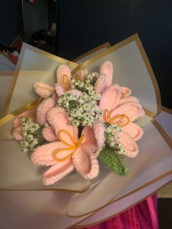 Handmade crochet flower bouquet