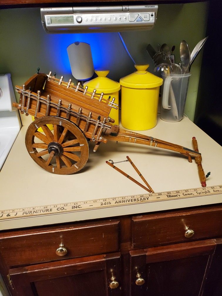 Wooden Khatda Handmade Bullock Cart/Bailggdi Showpiece Antique Home Decor
