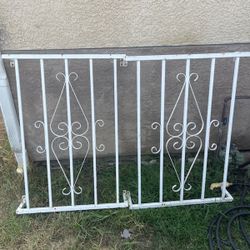 Metal gate 2 Piece