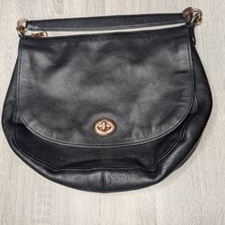 Coach Turnlock Hobo Bag Black Leather Vintage Style