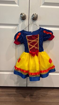 Snow White dress