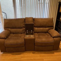 Like new recliner  450 OR BEST OFFER
