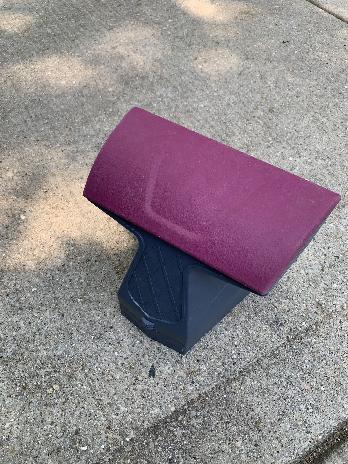 SalatBuddy 1-Pack Contemporary Prayer, Yoga, Meditation, Orthopedic Positioning and Posture Stool Gift with 2 Multi-Risers for Men and Women