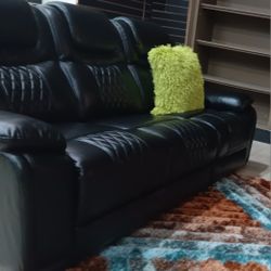 *Weekly Feature!!!*---Stunning Santiago Black Leather Reclining Sofas---Now $699!!!---Delivery And Financing😉