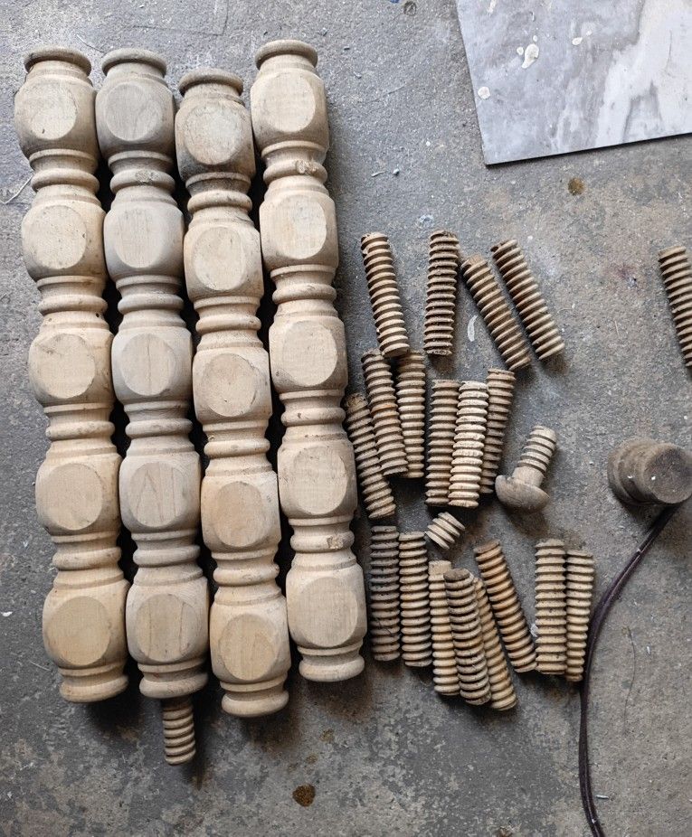 Table Legs And Wood Screws