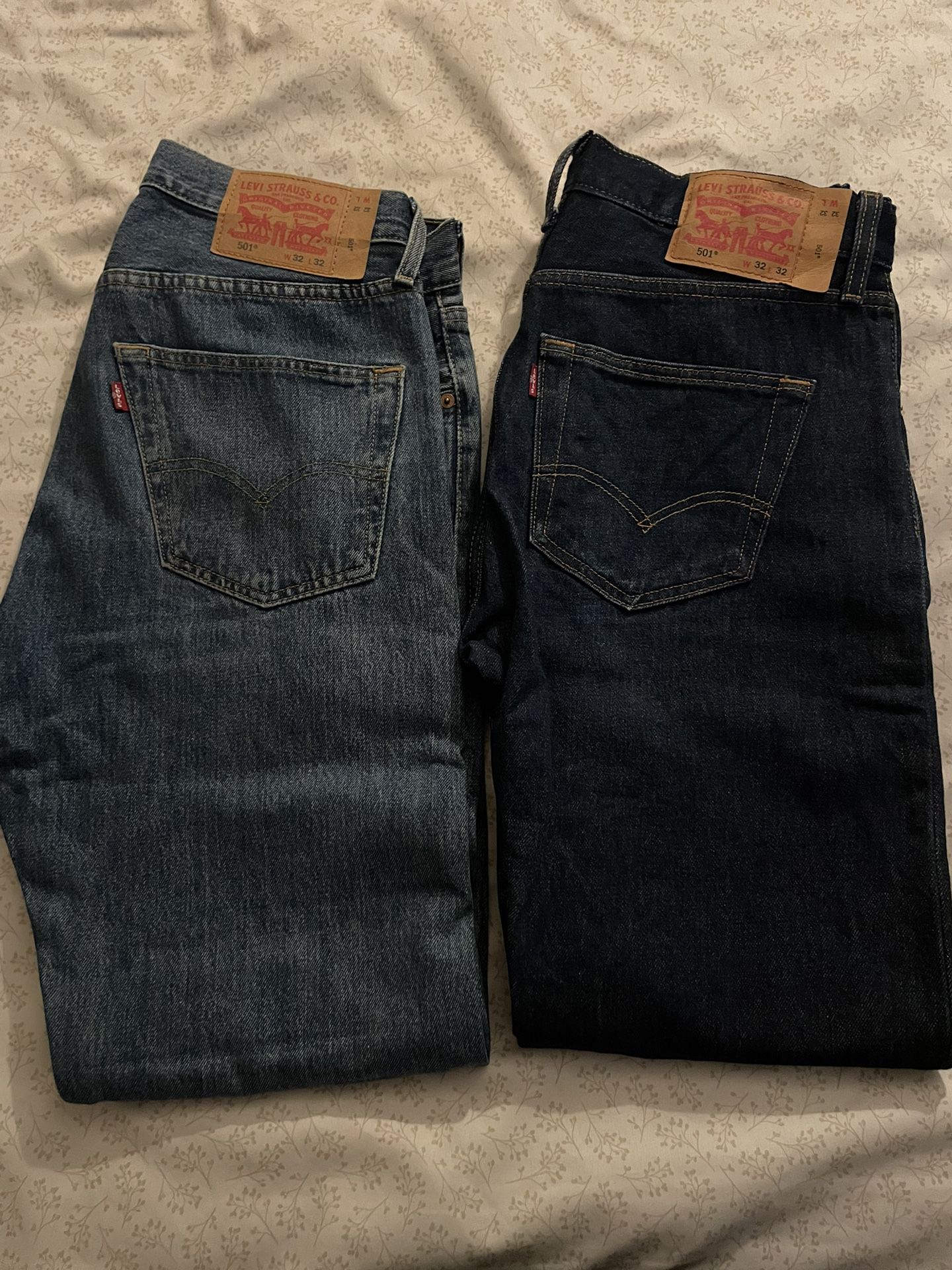 2 Pairs Of Levi’s 501 Men’s Jeans Size: 32x32