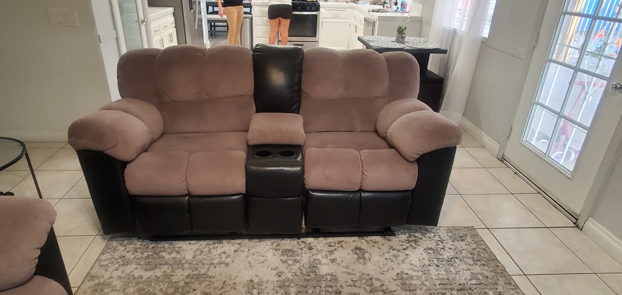Reclining love seat couch/sofa