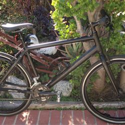 Cannondale Bicycle (Premium Condition - Made in USA)
