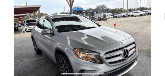 2016 MERCEDES GLA 250