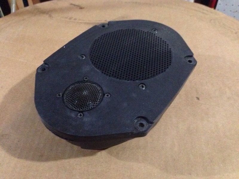 Driver side speaker for 1999-2004 Ford Focus svt European package