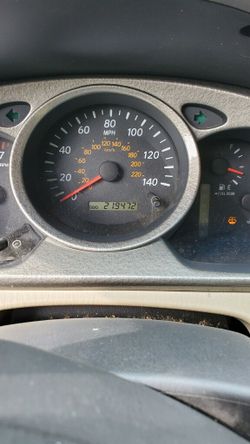 2000’s black Toyota Highlander.
