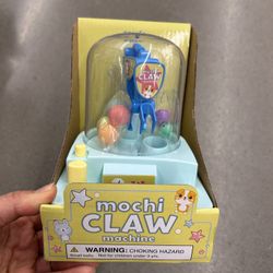 NWT Mochi Claw machine toy 