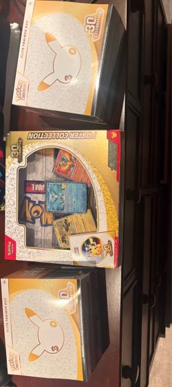 Pokémon 30th anniversary 2  ETBs and 1 poster collection